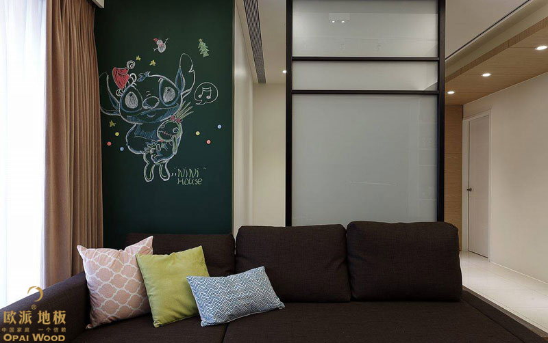 木地板與踢腳線，如何搭配？