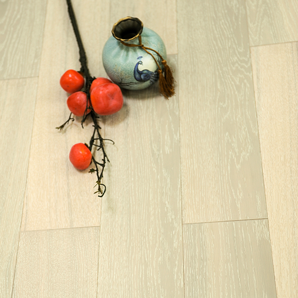 實(shí)木復(fù)合地板,多層實(shí)木地板